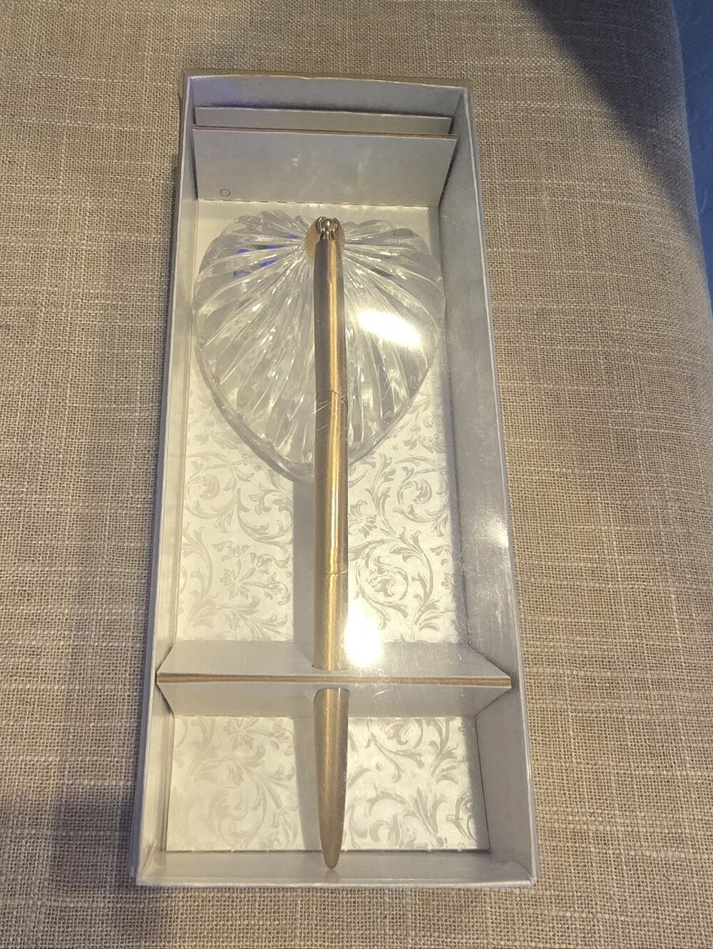 Elegant Gold Heart Crystal Pen - Home Dining Accent - Picture 2 of 2